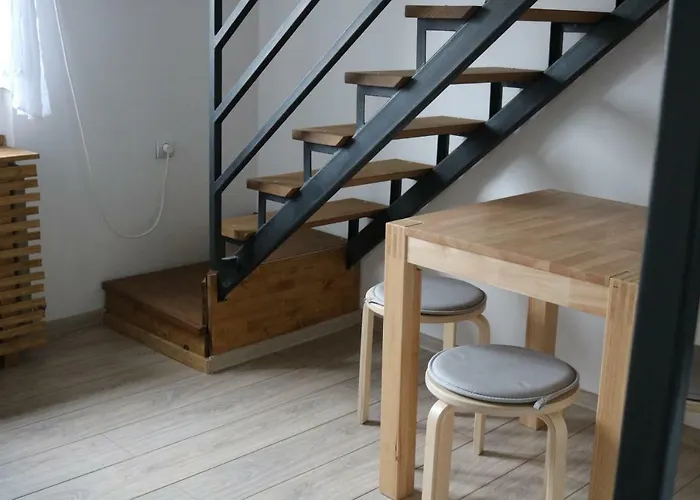 Apartment F6