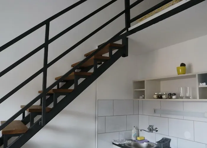 Apartment F6