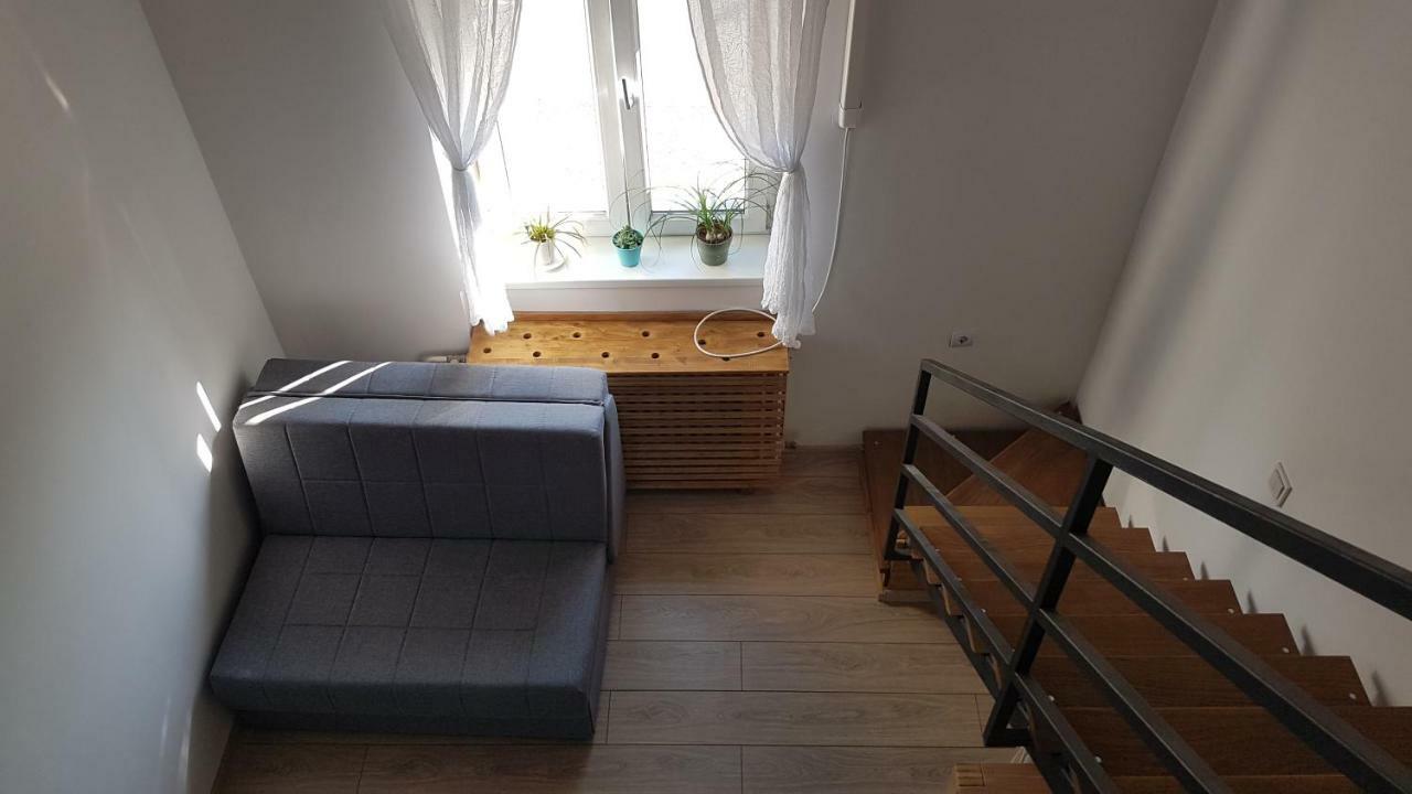 F6 Apartment *
