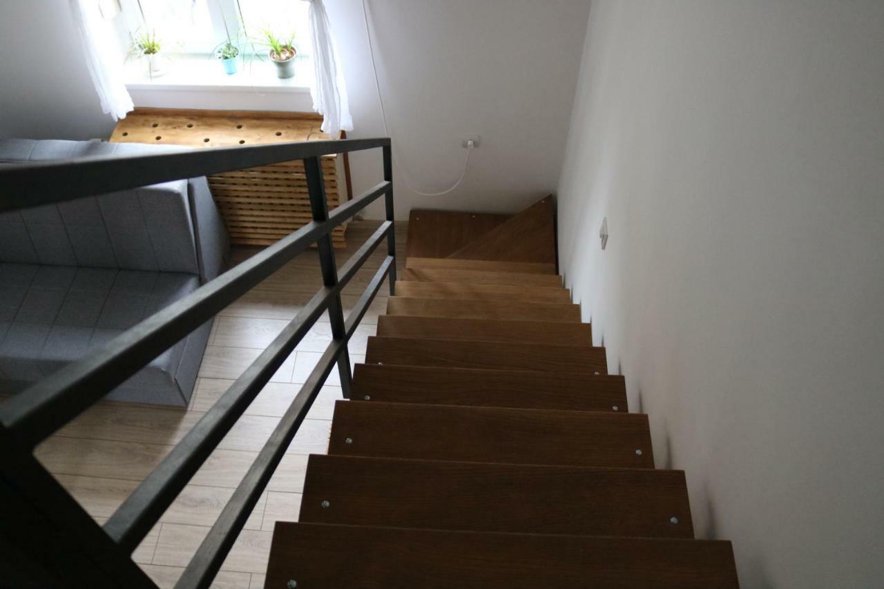 Apartment F6
